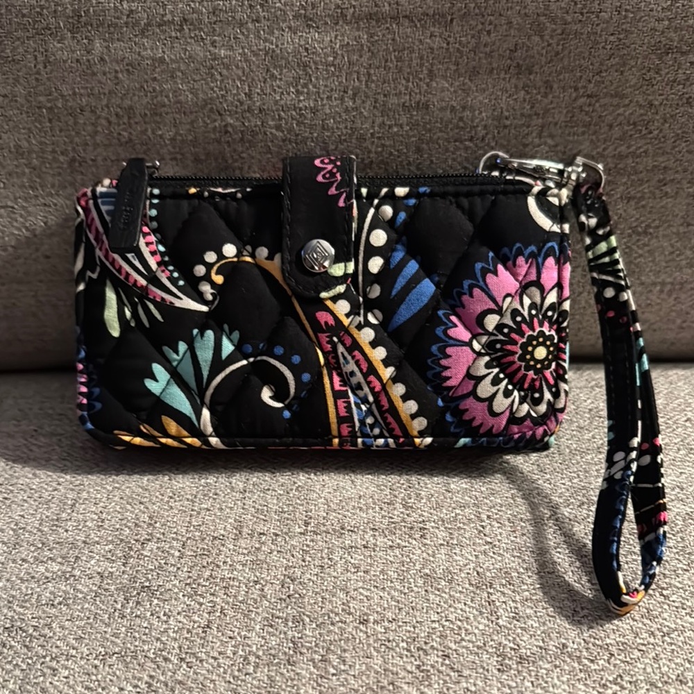 Vera Bradley Bandana Swirl All-in-one Wristlet Wallet